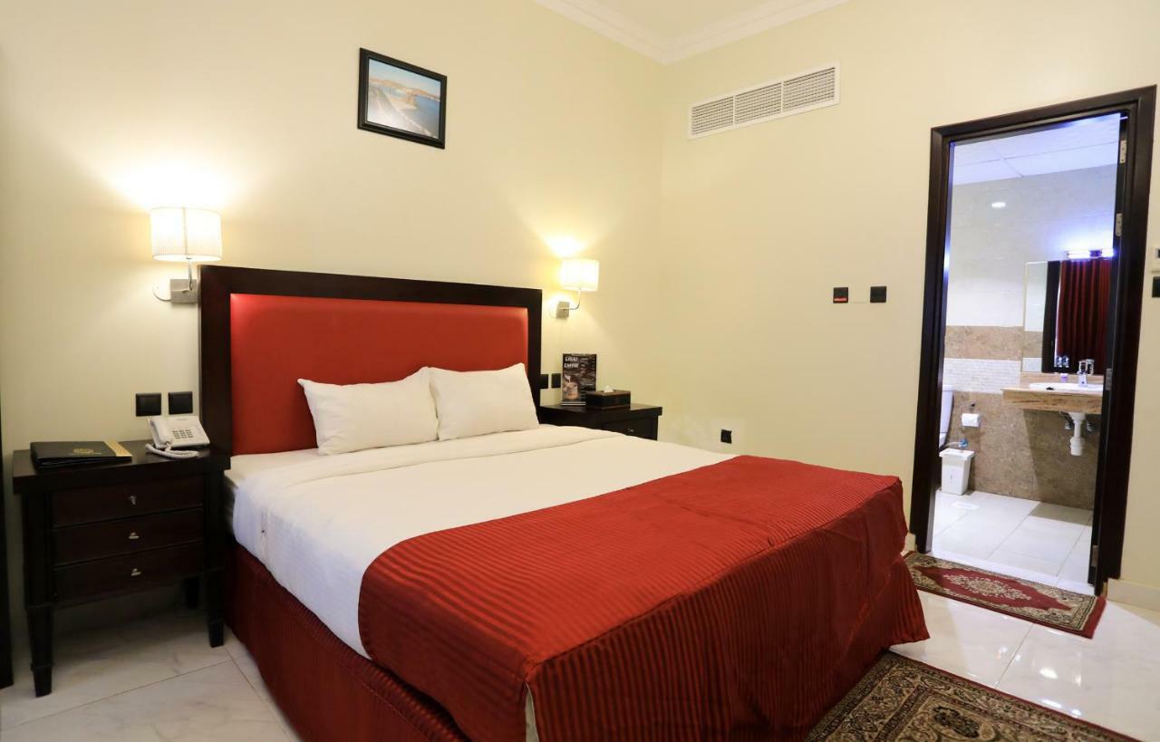 Remas Hotel Suites - Al Khoudh, Seeb, Muscat Екстериор снимка